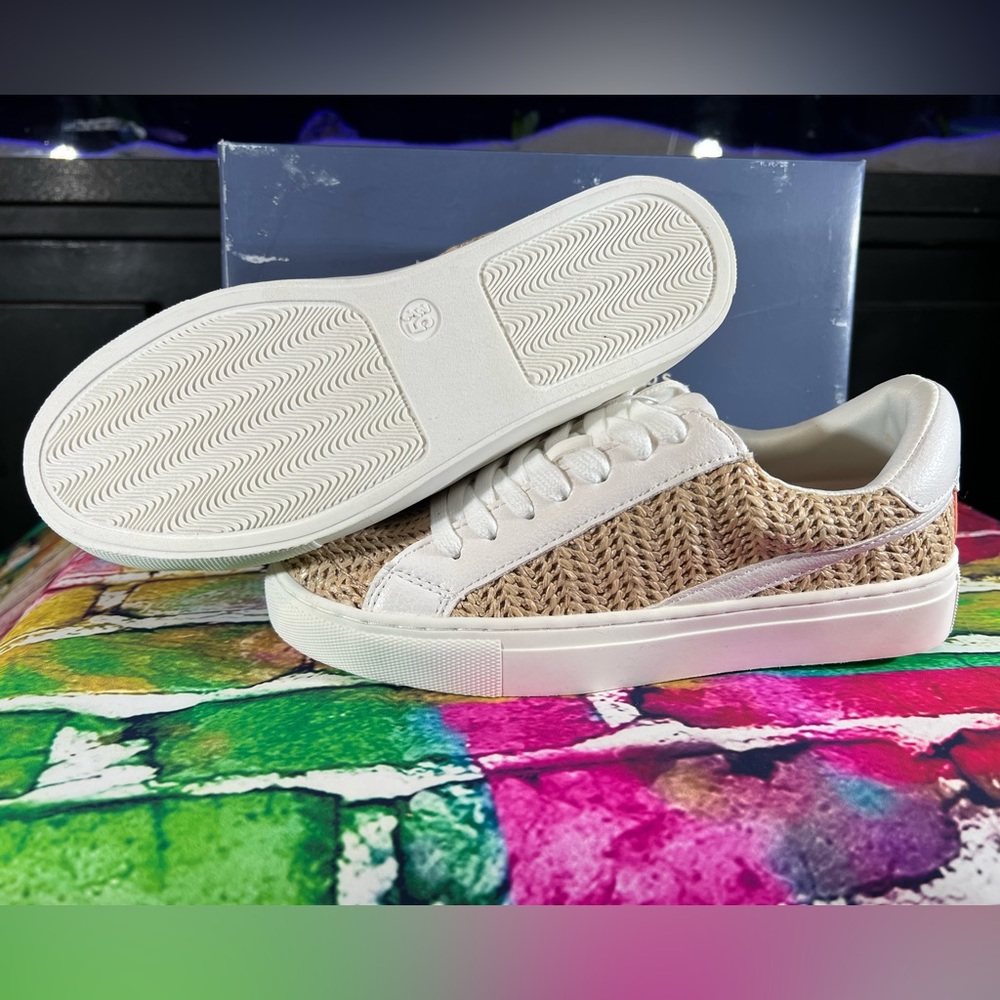 Beachy Woven Aesthetic Sneakers Memory Foam by Universal Thread Summer Vacation - Picture 3 of 9